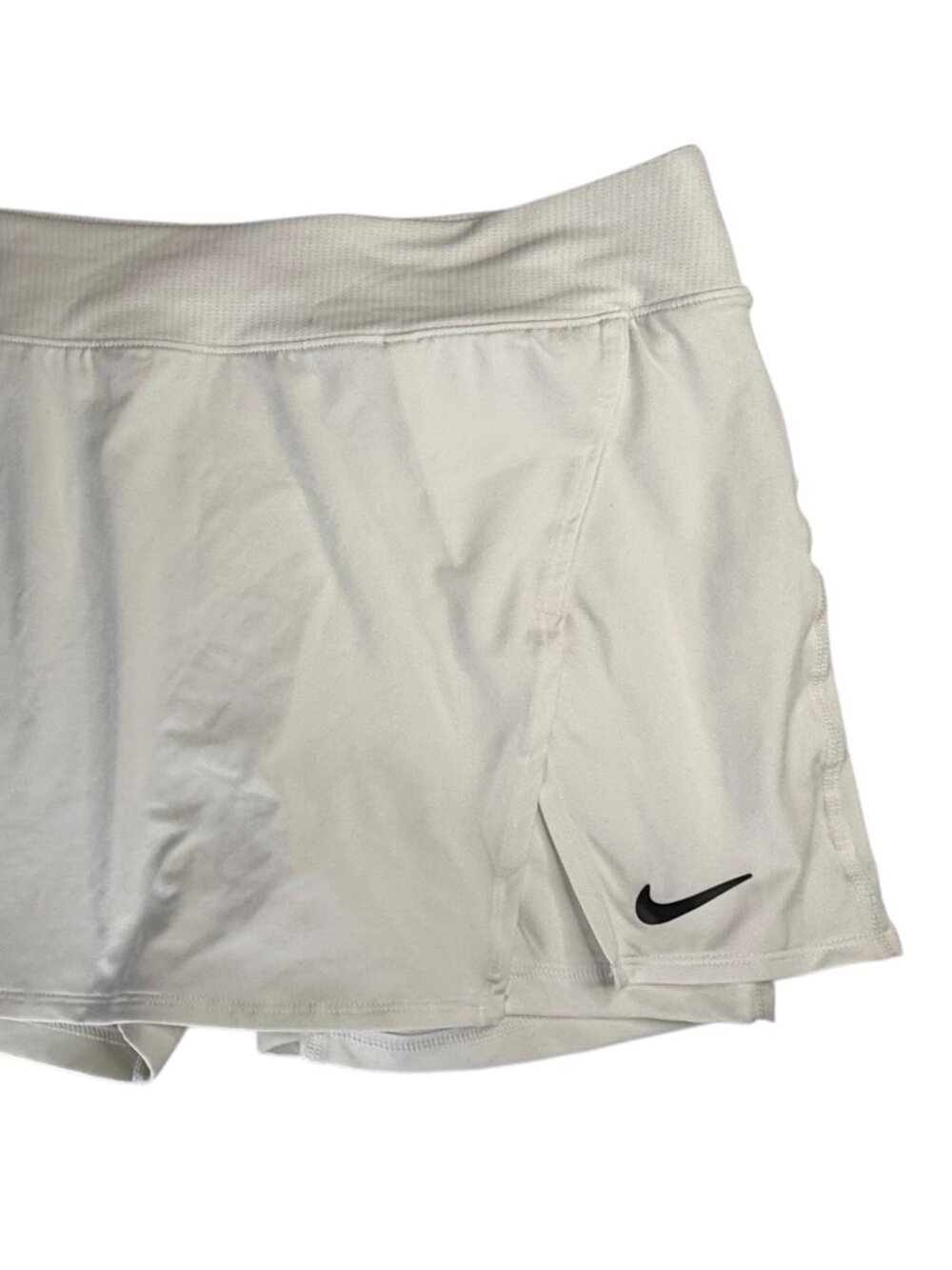 NIKE Dri-Fit Tennis Skirt, White. With Shorts. Size Women's Large. Stretchy.
